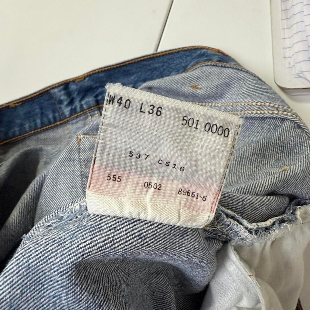 Vintage 02' Levi 501xx Button Fly Blue Denim Jeans size 38x32 - Picture 4 of 8